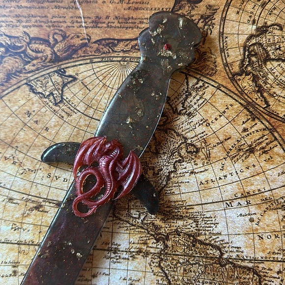 House of the dragon/GOT/ASOIAF House Targaryen resin dagger sword wall hanging - Picture 5 of 17